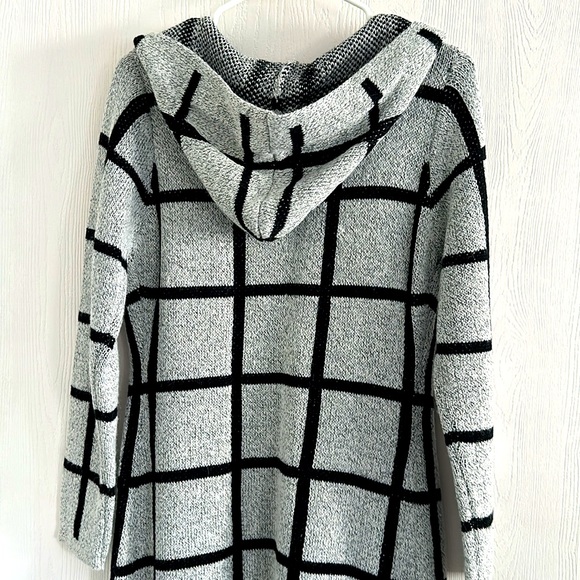 Hooded Long Cardigan Sweater, Size S, Color Gray and Black - Picture 5 of 7